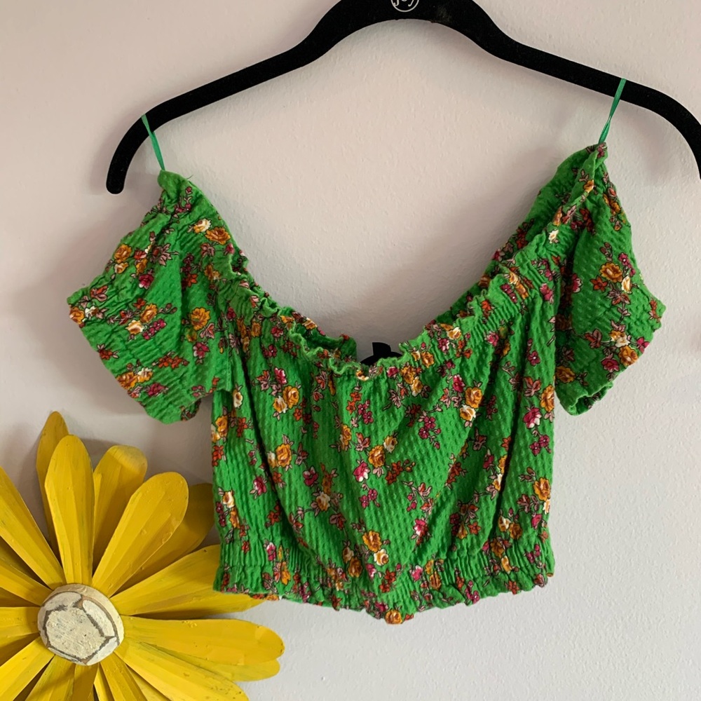 TOPSHOP GREEN CROP TOP SIZE 2